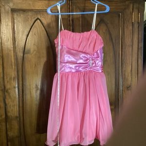 Stepp’in Out- pink party dress (9/10J)